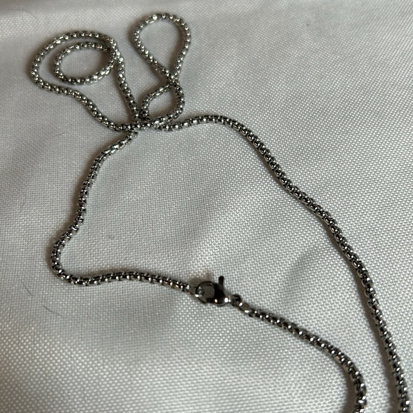 Taurus/Bull Head Stainless Steel Unisex Pendant & 24” Box Link Chain. NWT - Picture 6 of 7